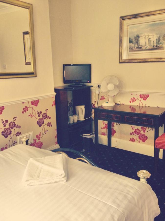 The Royal Standard Guest House Вирджиниа Вота Номер фото